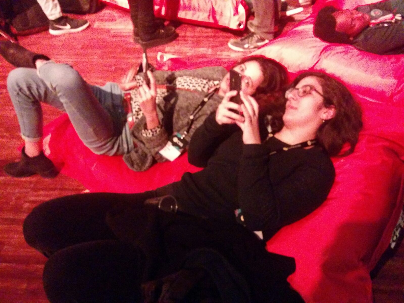 Audrey and Diane relaxing between 2 dotJS conference